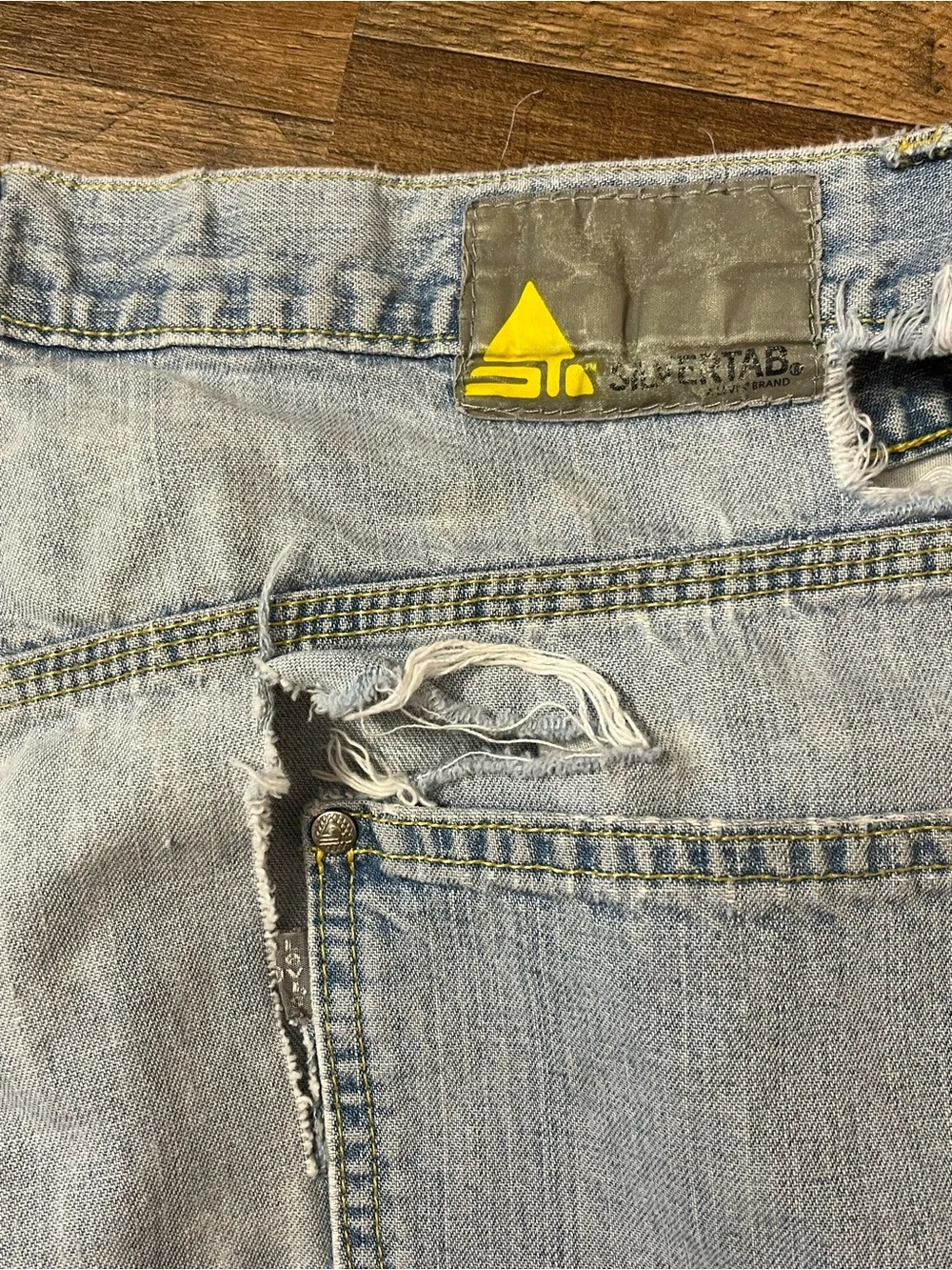 Vintage 90’s, Y2K Men’s Levis Silver Tab Distressed Jeans
